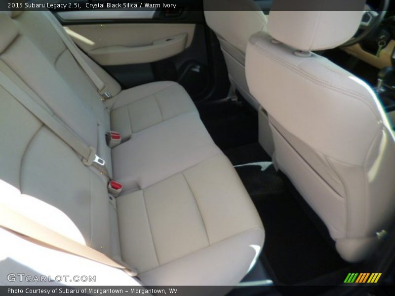 Crystal Black Silica / Warm Ivory 2015 Subaru Legacy 2.5i
