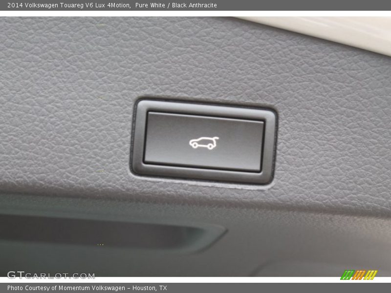 Pure White / Black Anthracite 2014 Volkswagen Touareg V6 Lux 4Motion