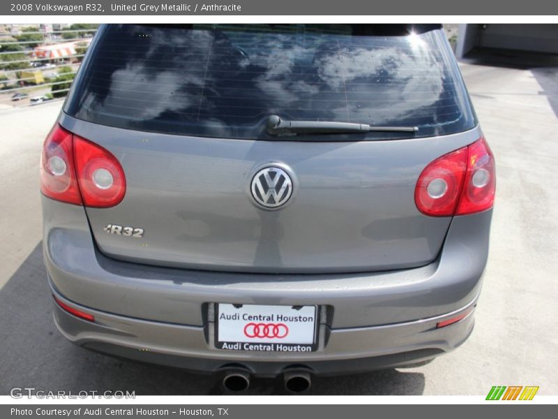 United Grey Metallic / Anthracite 2008 Volkswagen R32