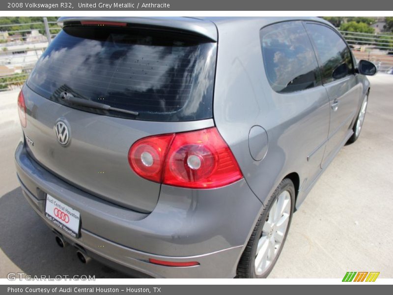 United Grey Metallic / Anthracite 2008 Volkswagen R32