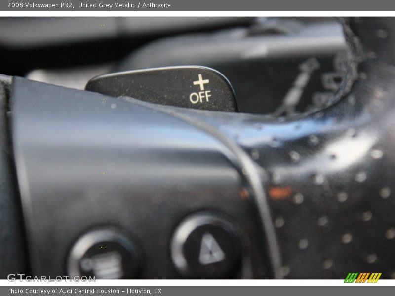 United Grey Metallic / Anthracite 2008 Volkswagen R32