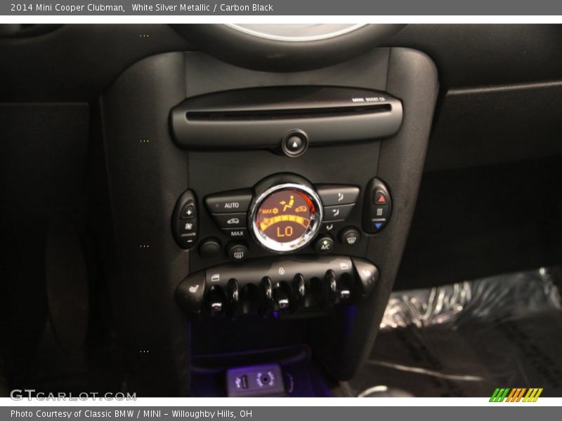 White Silver Metallic / Carbon Black 2014 Mini Cooper Clubman