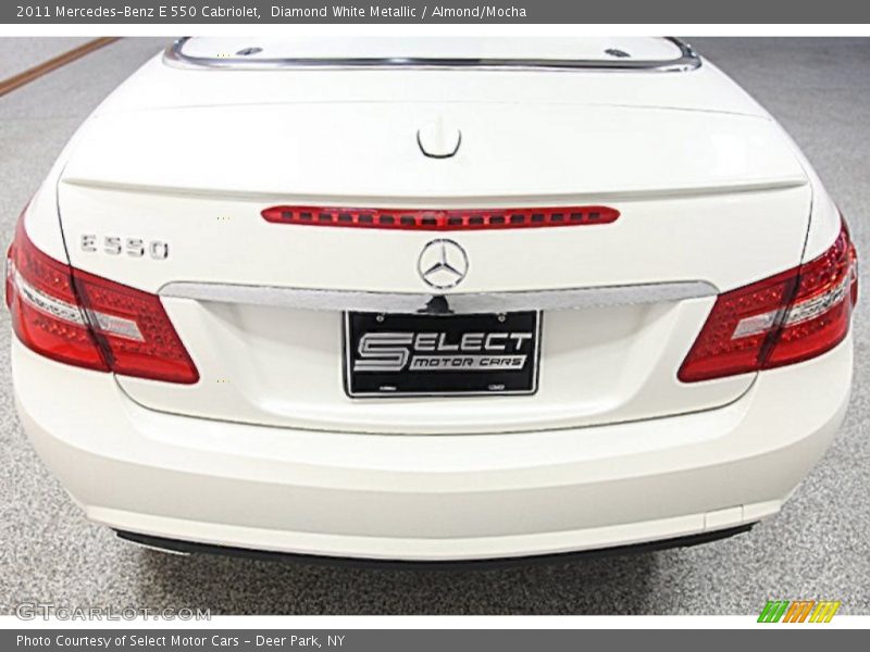 Diamond White Metallic / Almond/Mocha 2011 Mercedes-Benz E 550 Cabriolet