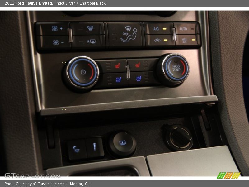 Ingot Silver / Charcoal Black 2012 Ford Taurus Limited