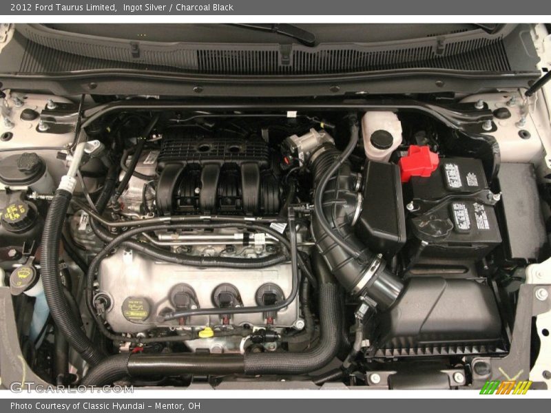 Ingot Silver / Charcoal Black 2012 Ford Taurus Limited
