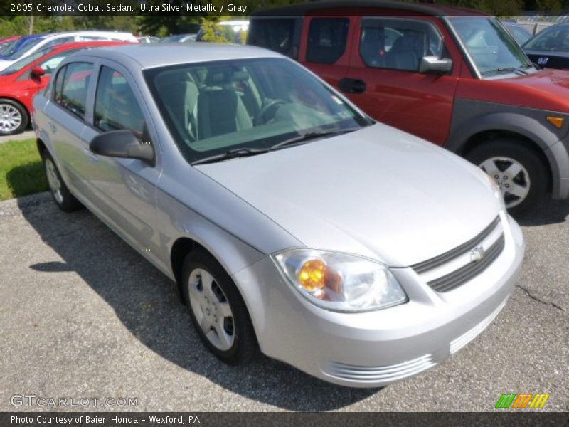 Ultra Silver Metallic / Gray 2005 Chevrolet Cobalt Sedan