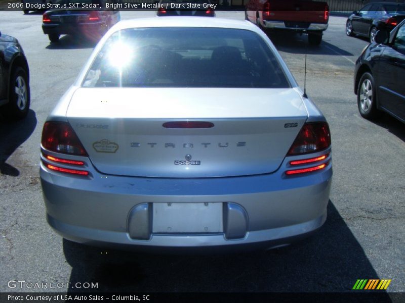 Bright Silver Metallic / Dark Slate Grey 2006 Dodge Stratus SXT Sedan