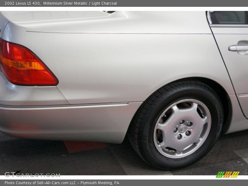 Millennium Silver Metallic / Light Charcoal 2002 Lexus LS 430
