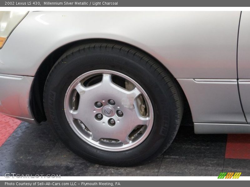 Millennium Silver Metallic / Light Charcoal 2002 Lexus LS 430