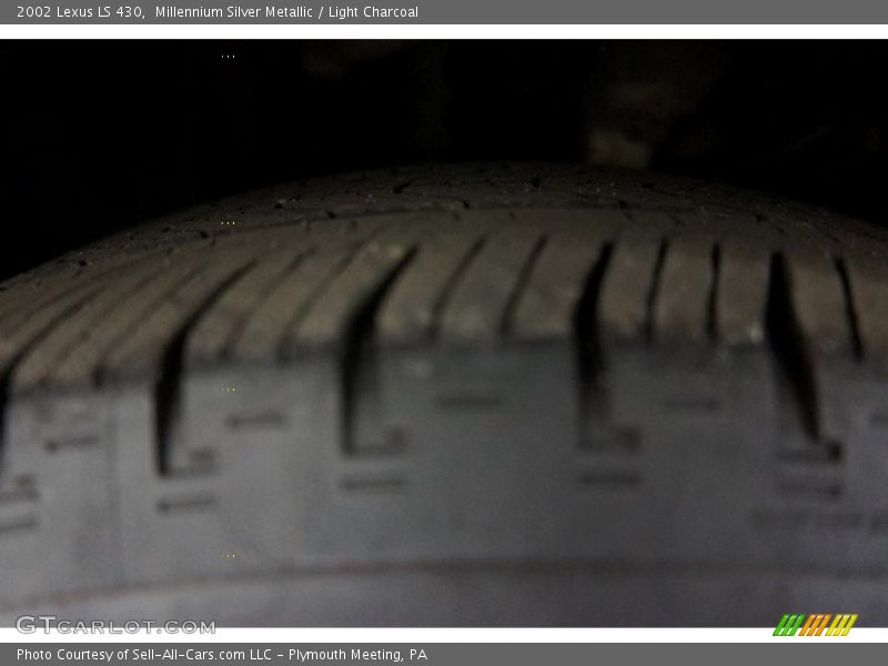 Millennium Silver Metallic / Light Charcoal 2002 Lexus LS 430