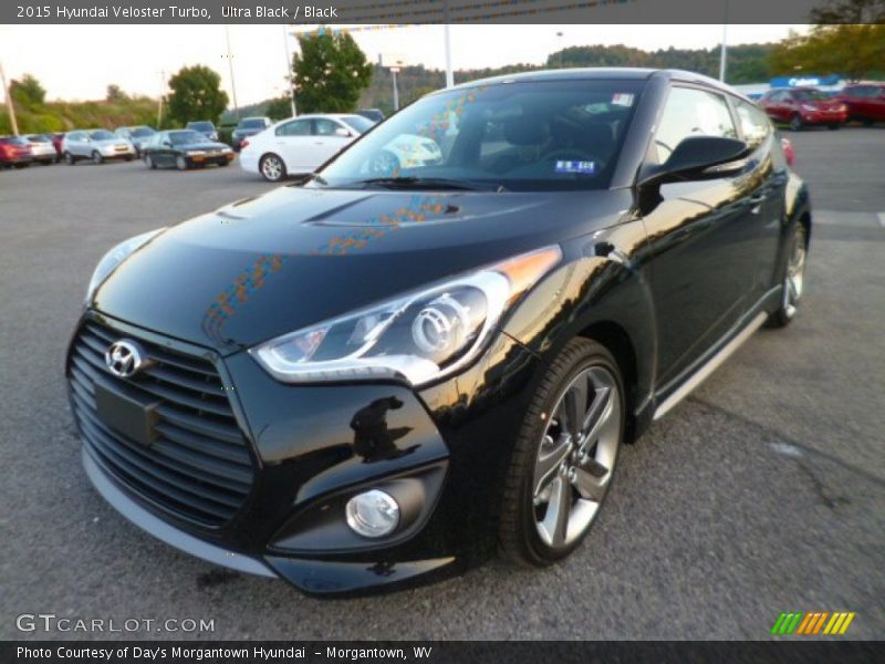 Front 3/4 View of 2015 Veloster Turbo