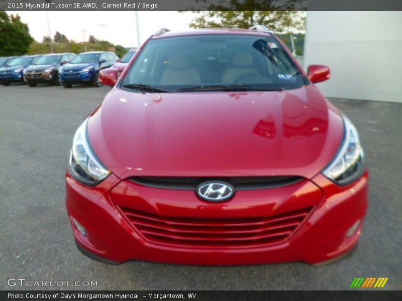 Garnet Red / Beige 2015 Hyundai Tucson SE AWD