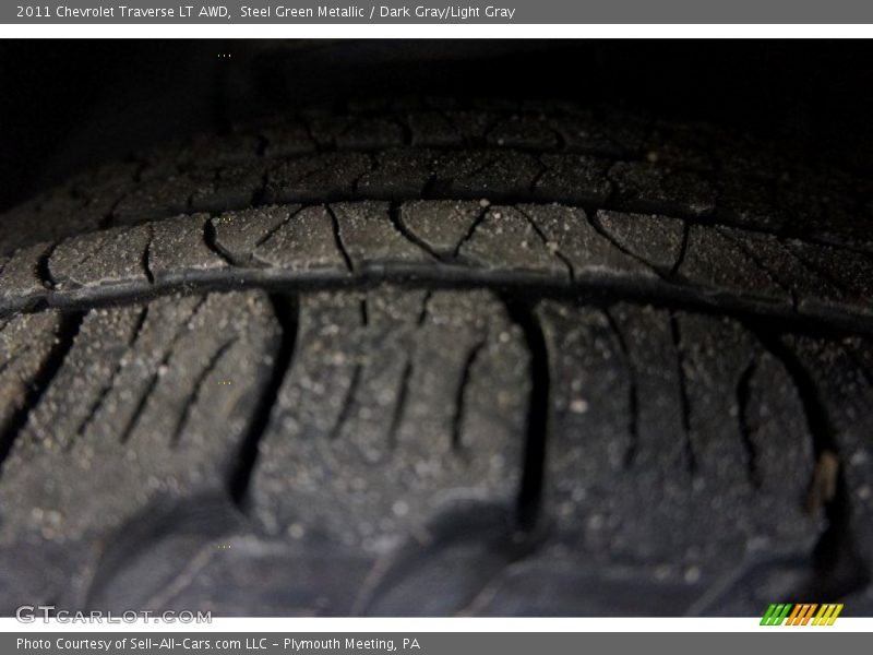 Steel Green Metallic / Dark Gray/Light Gray 2011 Chevrolet Traverse LT AWD