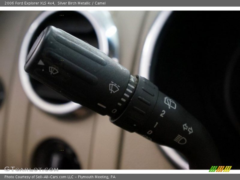 Silver Birch Metallic / Camel 2006 Ford Explorer XLS 4x4