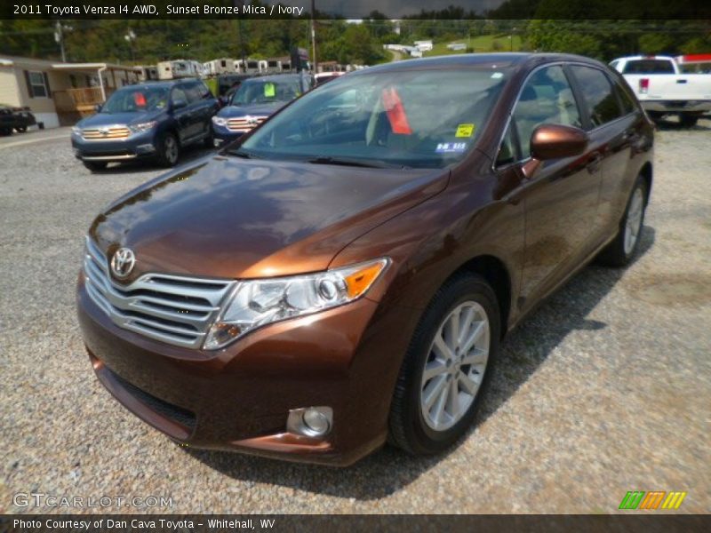 Front 3/4 View of 2011 Venza I4 AWD