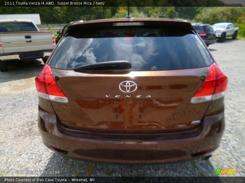 Sunset Bronze Mica / Ivory 2011 Toyota Venza I4 AWD