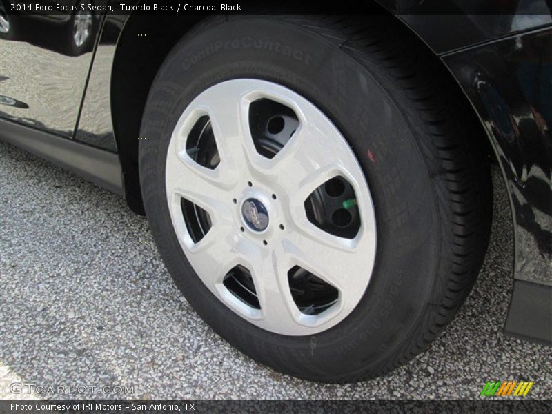 Tuxedo Black / Charcoal Black 2014 Ford Focus S Sedan