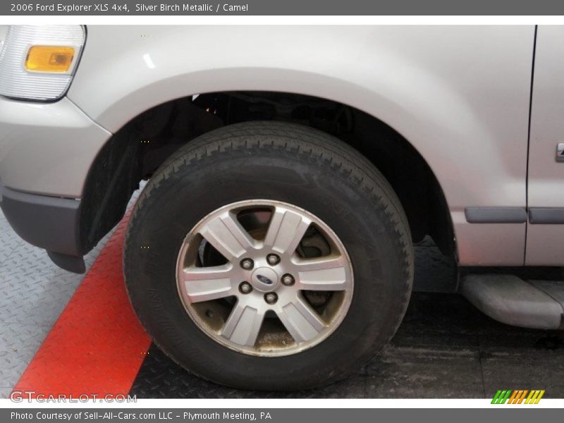 Silver Birch Metallic / Camel 2006 Ford Explorer XLS 4x4