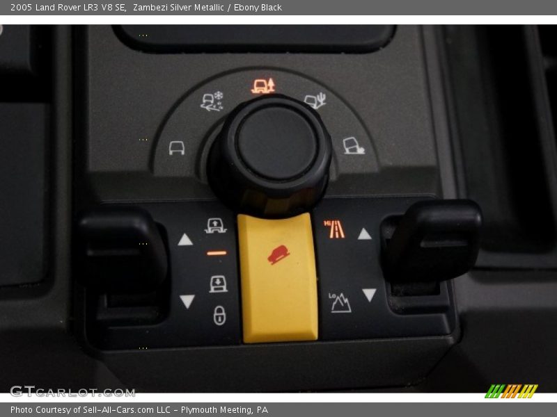 Zambezi Silver Metallic / Ebony Black 2005 Land Rover LR3 V8 SE
