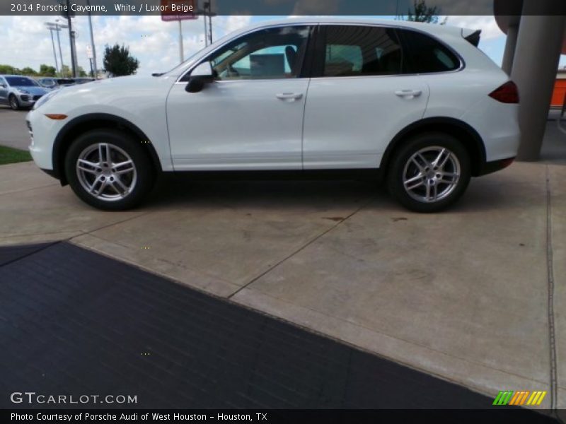 White / Luxor Beige 2014 Porsche Cayenne