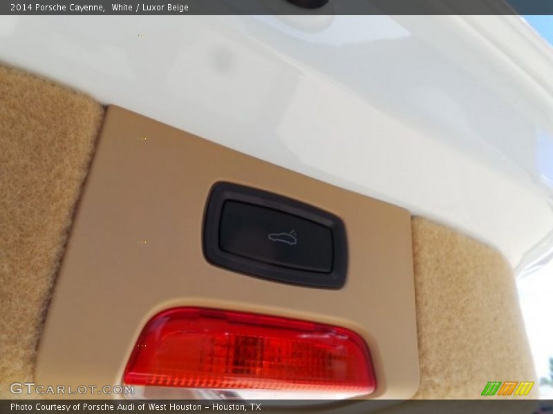 White / Luxor Beige 2014 Porsche Cayenne