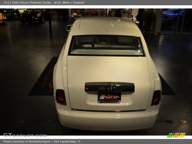Arctic White / Seashell 2013 Rolls-Royce Phantom Sedan