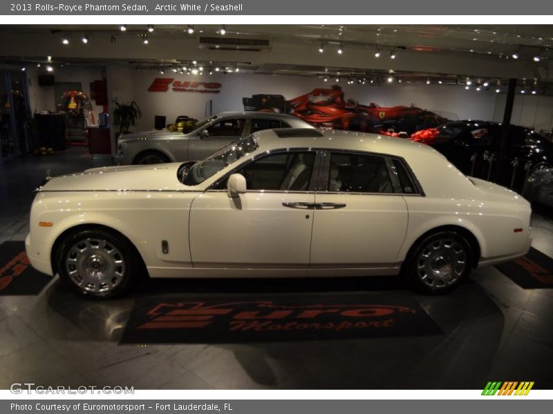 Arctic White / Seashell 2013 Rolls-Royce Phantom Sedan