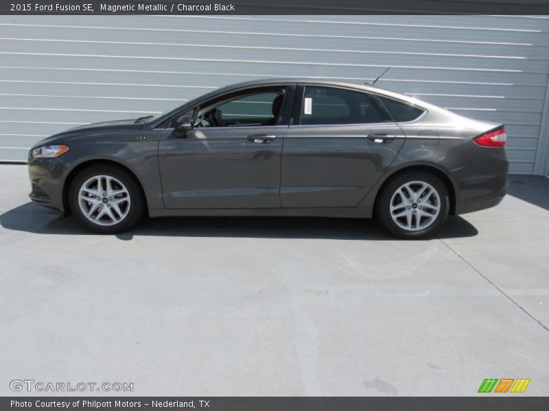 Magnetic Metallic / Charcoal Black 2015 Ford Fusion SE