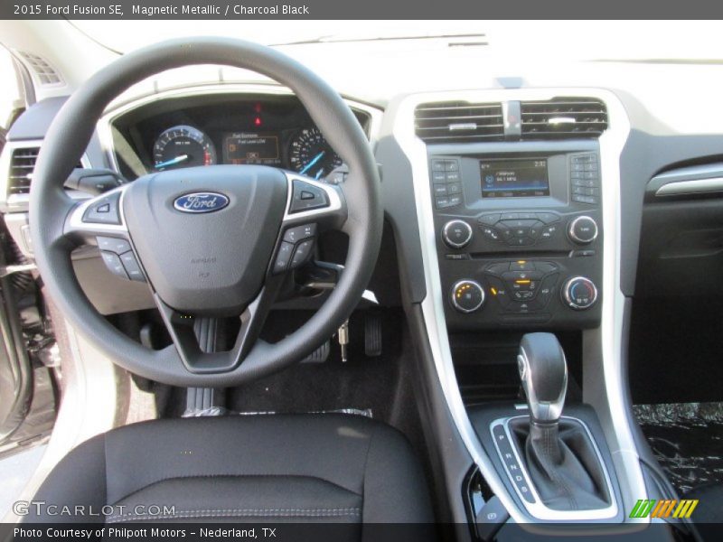 Magnetic Metallic / Charcoal Black 2015 Ford Fusion SE
