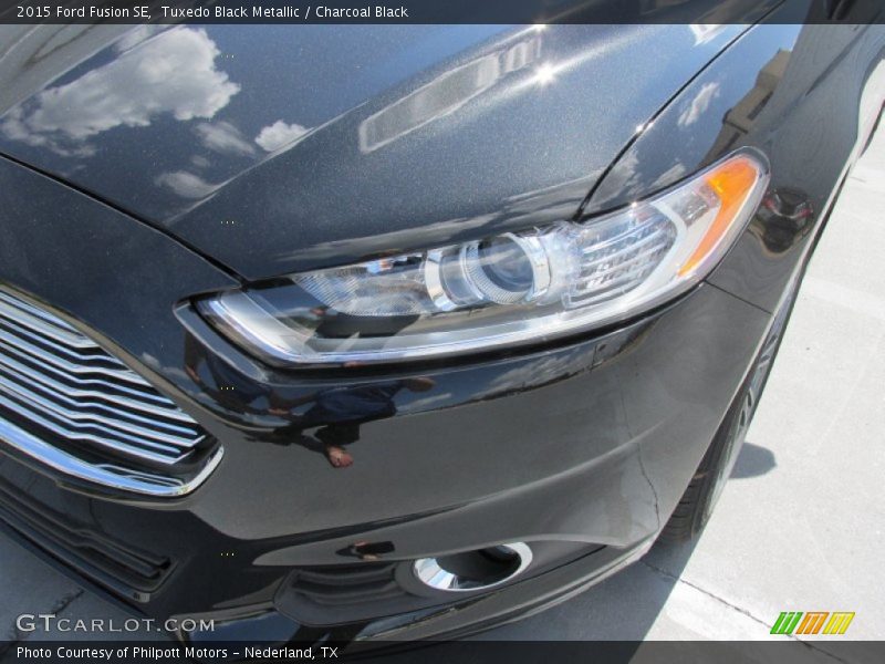 Tuxedo Black Metallic / Charcoal Black 2015 Ford Fusion SE