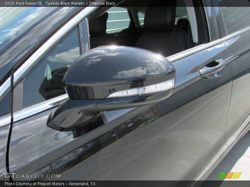 Tuxedo Black Metallic / Charcoal Black 2015 Ford Fusion SE