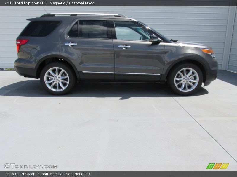 Magnetic / Charcoal Black 2015 Ford Explorer XLT