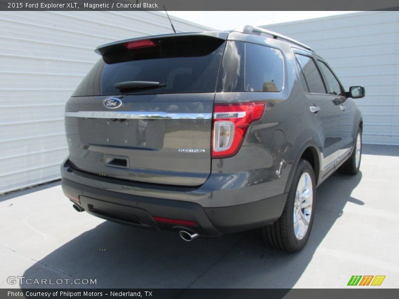 Magnetic / Charcoal Black 2015 Ford Explorer XLT
