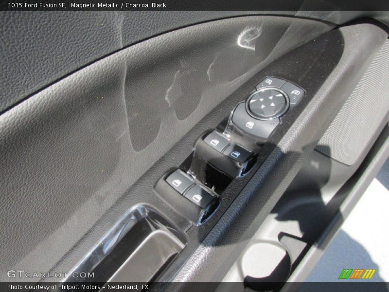 Magnetic Metallic / Charcoal Black 2015 Ford Fusion SE