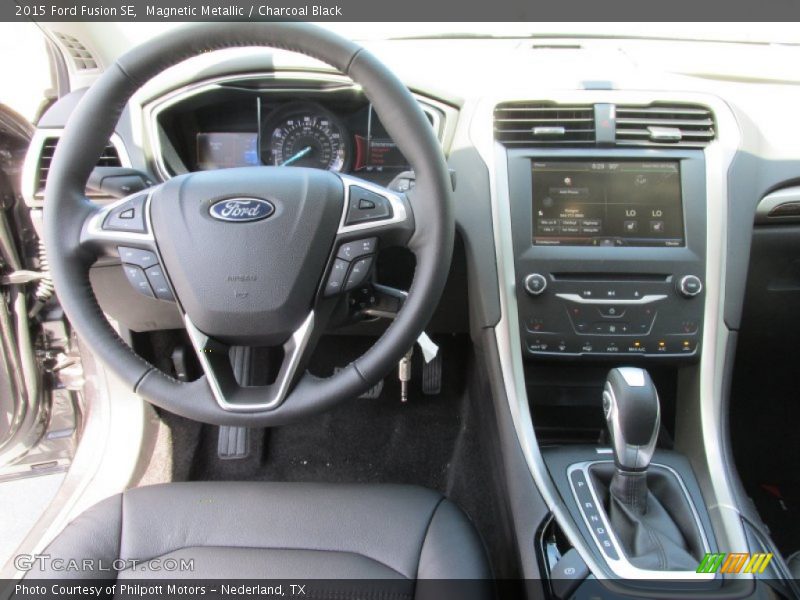 Magnetic Metallic / Charcoal Black 2015 Ford Fusion SE