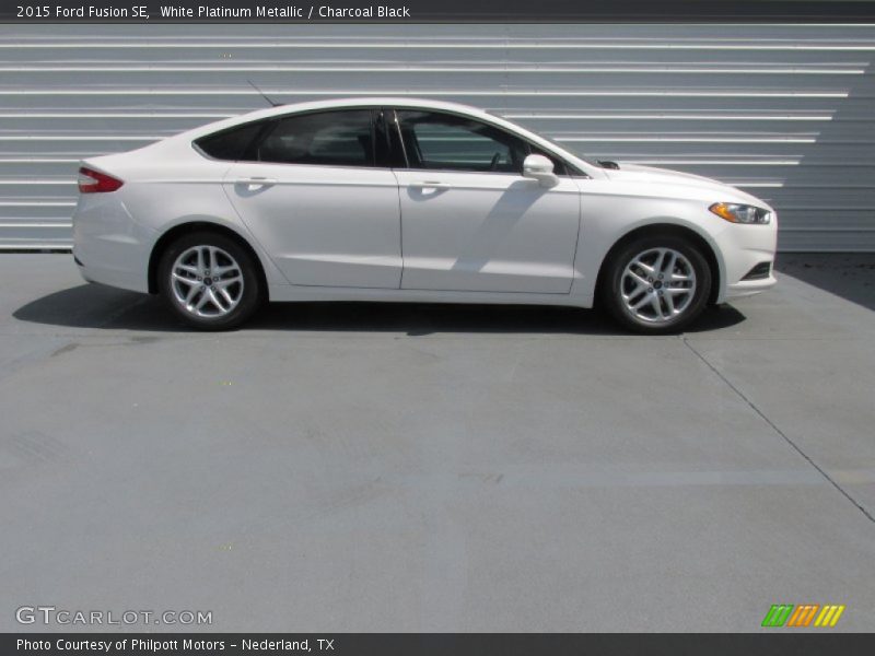 White Platinum Metallic / Charcoal Black 2015 Ford Fusion SE