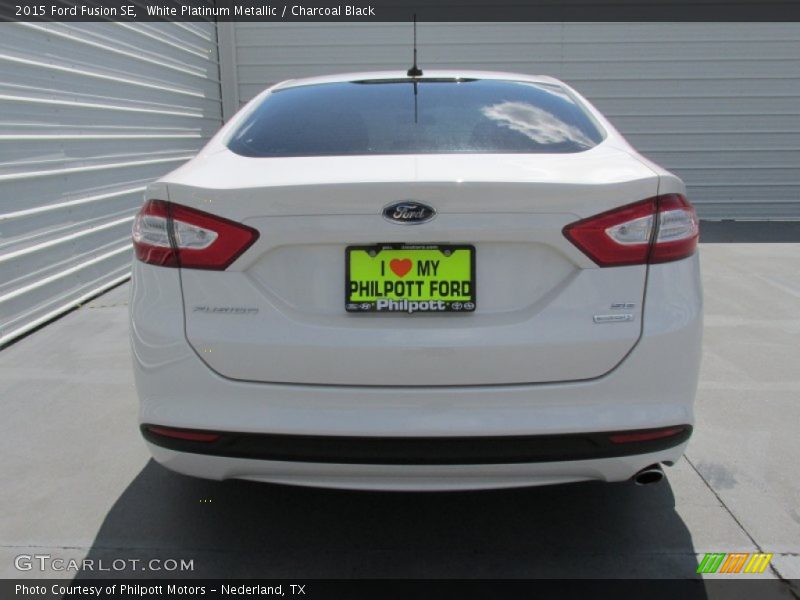 White Platinum Metallic / Charcoal Black 2015 Ford Fusion SE