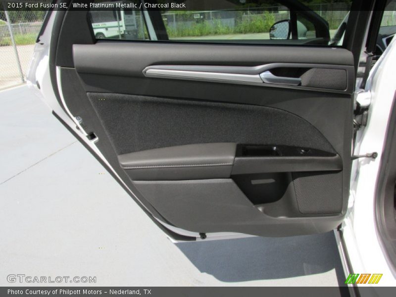 White Platinum Metallic / Charcoal Black 2015 Ford Fusion SE