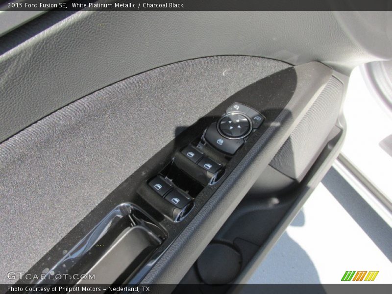 White Platinum Metallic / Charcoal Black 2015 Ford Fusion SE