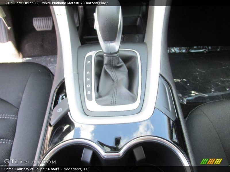 White Platinum Metallic / Charcoal Black 2015 Ford Fusion SE