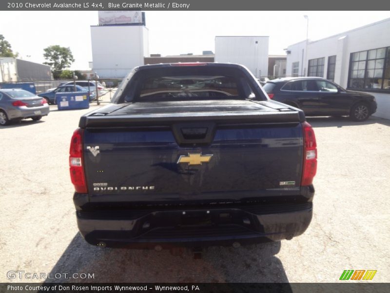 Blue Granite Metallic / Ebony 2010 Chevrolet Avalanche LS 4x4