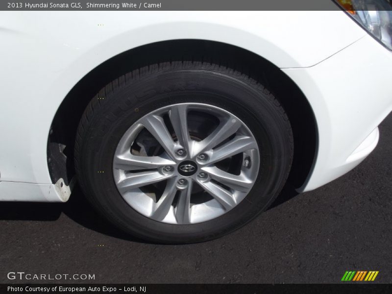 Shimmering White / Camel 2013 Hyundai Sonata GLS