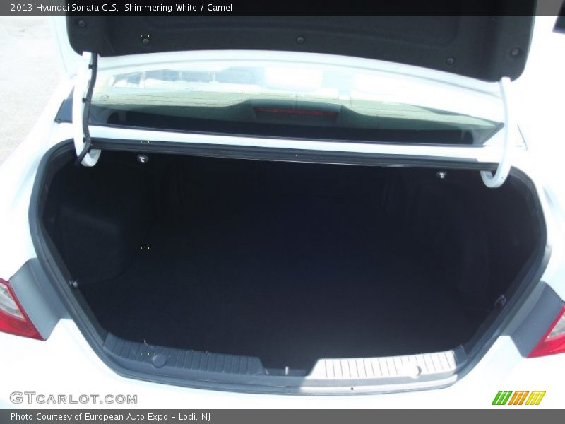 Shimmering White / Camel 2013 Hyundai Sonata GLS
