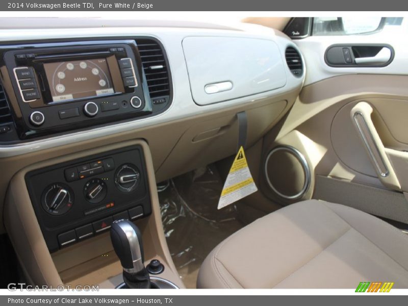Pure White / Beige 2014 Volkswagen Beetle TDI