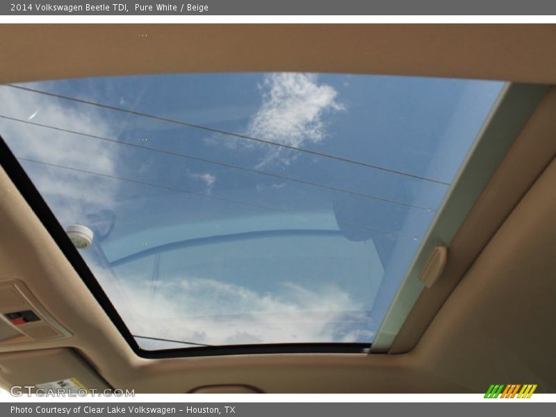 Pure White / Beige 2014 Volkswagen Beetle TDI