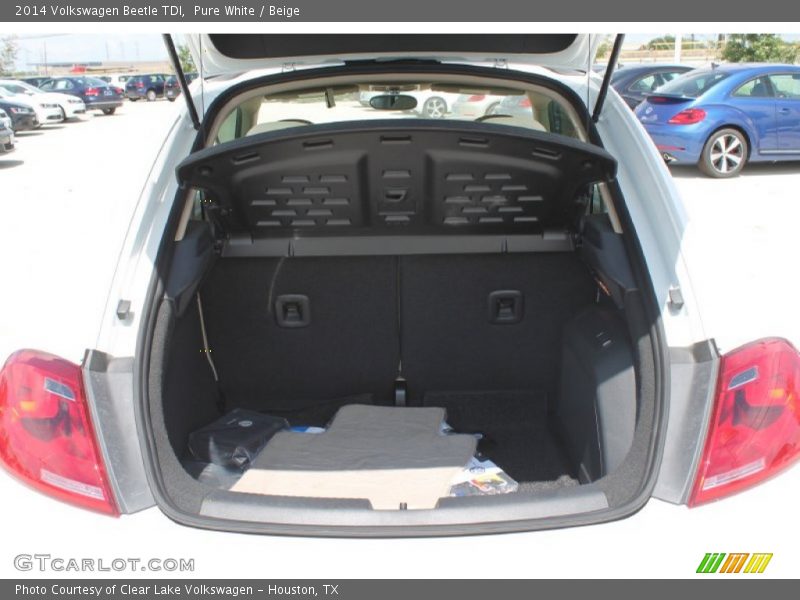 Pure White / Beige 2014 Volkswagen Beetle TDI