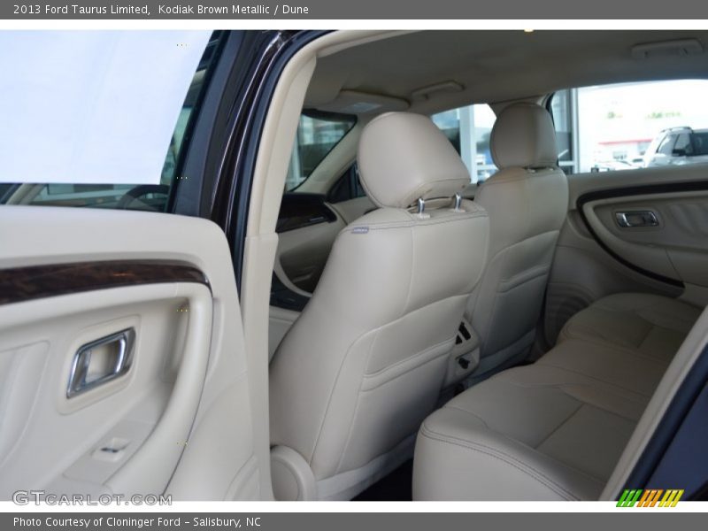 Kodiak Brown Metallic / Dune 2013 Ford Taurus Limited
