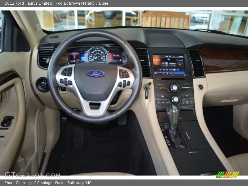 Kodiak Brown Metallic / Dune 2013 Ford Taurus Limited