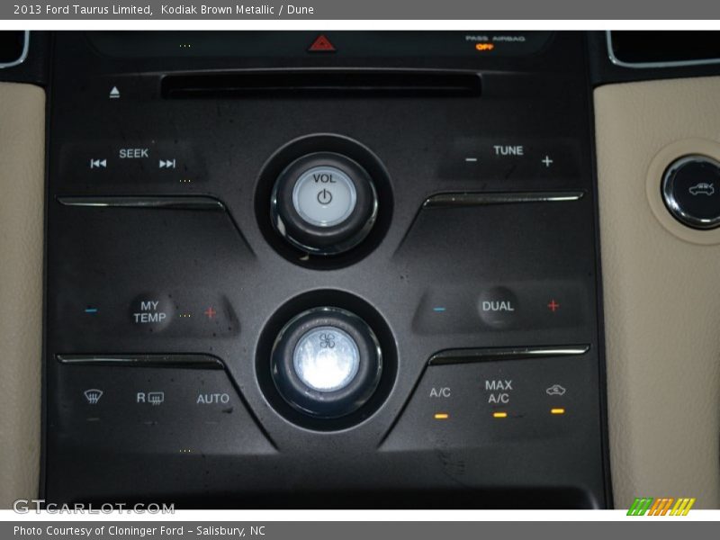 Kodiak Brown Metallic / Dune 2013 Ford Taurus Limited