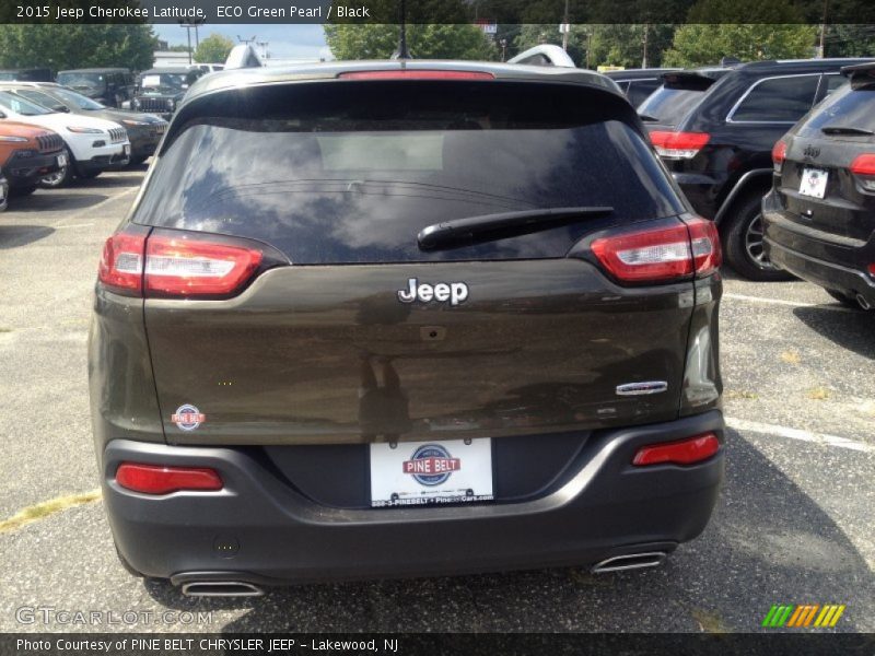 ECO Green Pearl / Black 2015 Jeep Cherokee Latitude